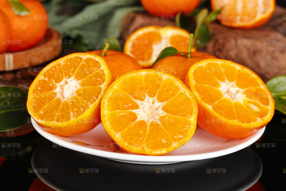 盘子里的黄岩砂糖橘