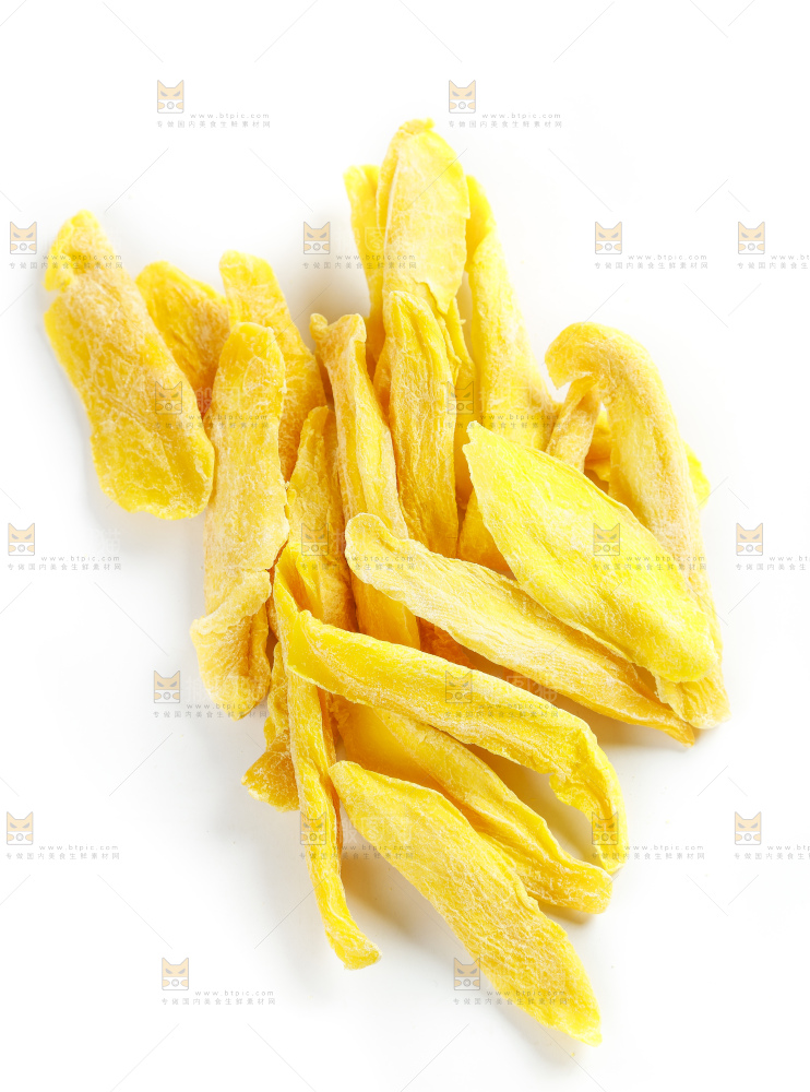 白底上摆放着芒果干