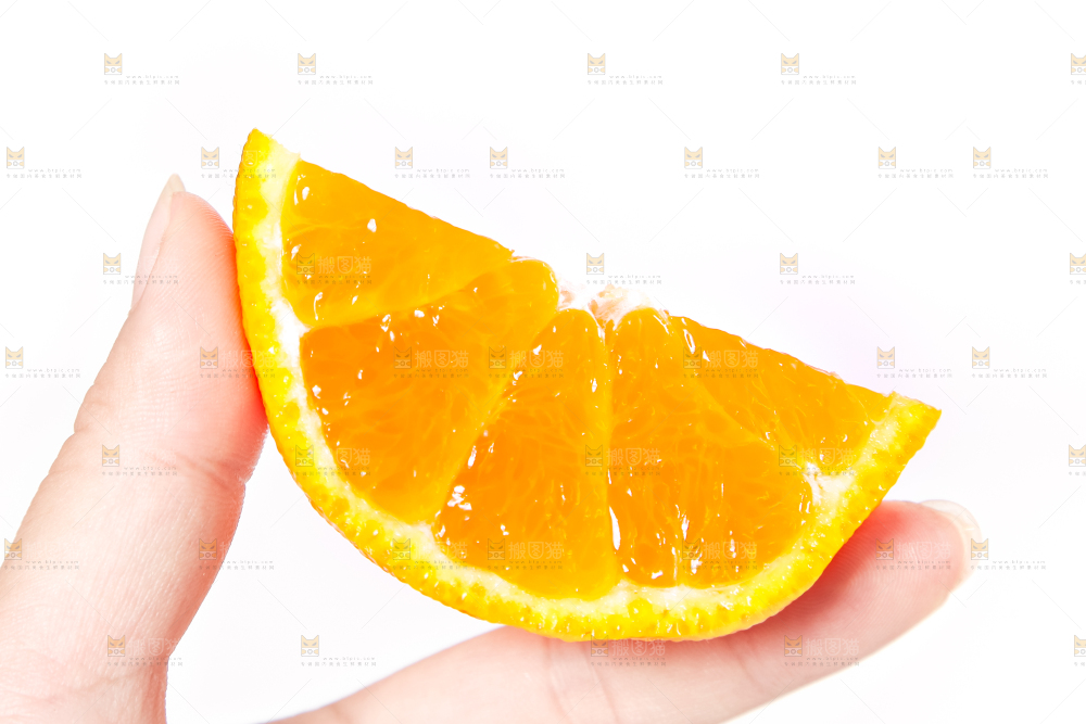 手里拿着不知火柑橘