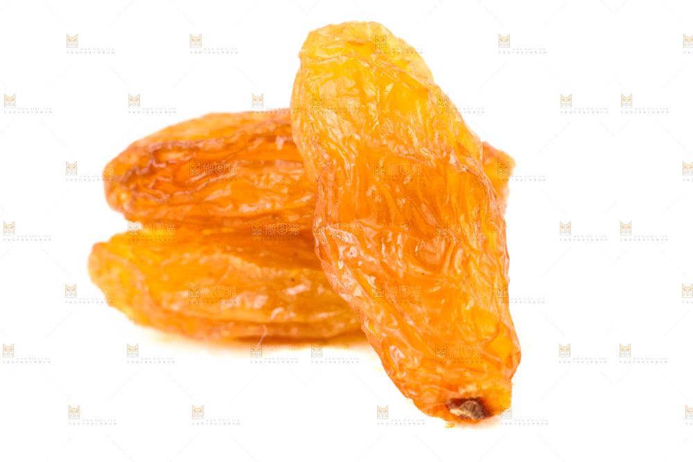白底上放着树上黄葡萄干