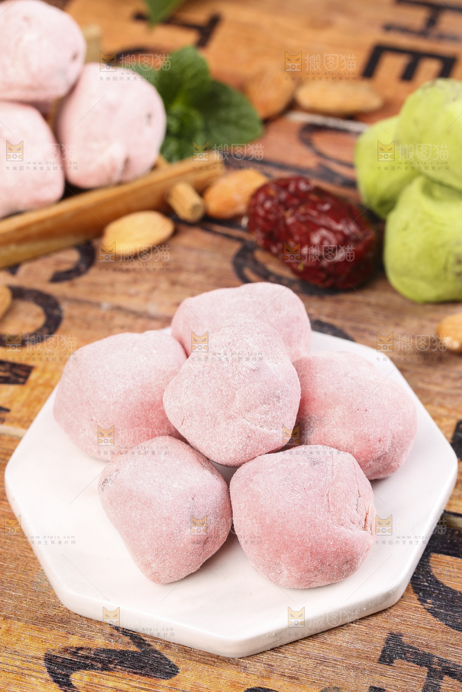 石板上的草莓味奶枣
