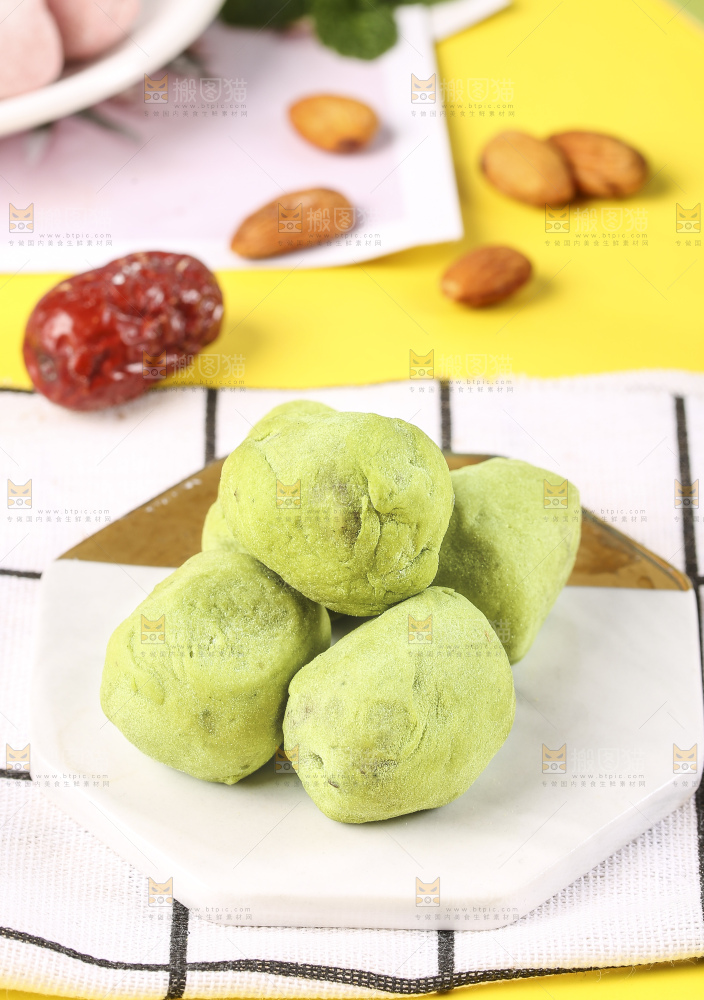 石板上的抹茶味奶枣