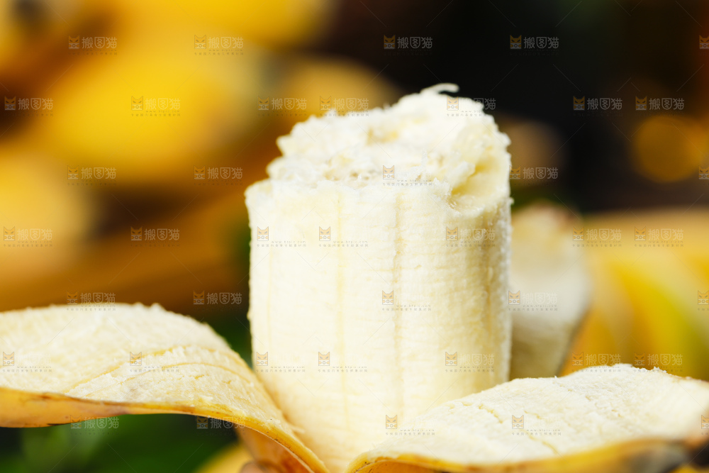 撕开皮的广西苹果蕉