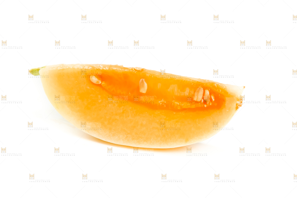 白底上放着切开的东方蜜瓜