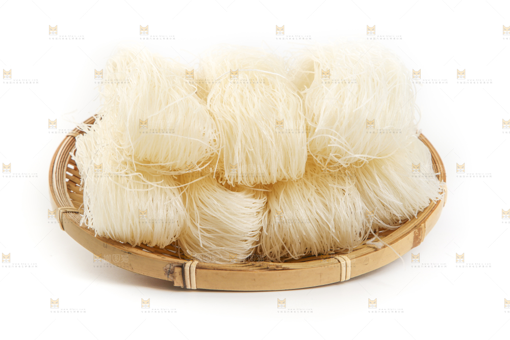 竹篮里放着粉丝