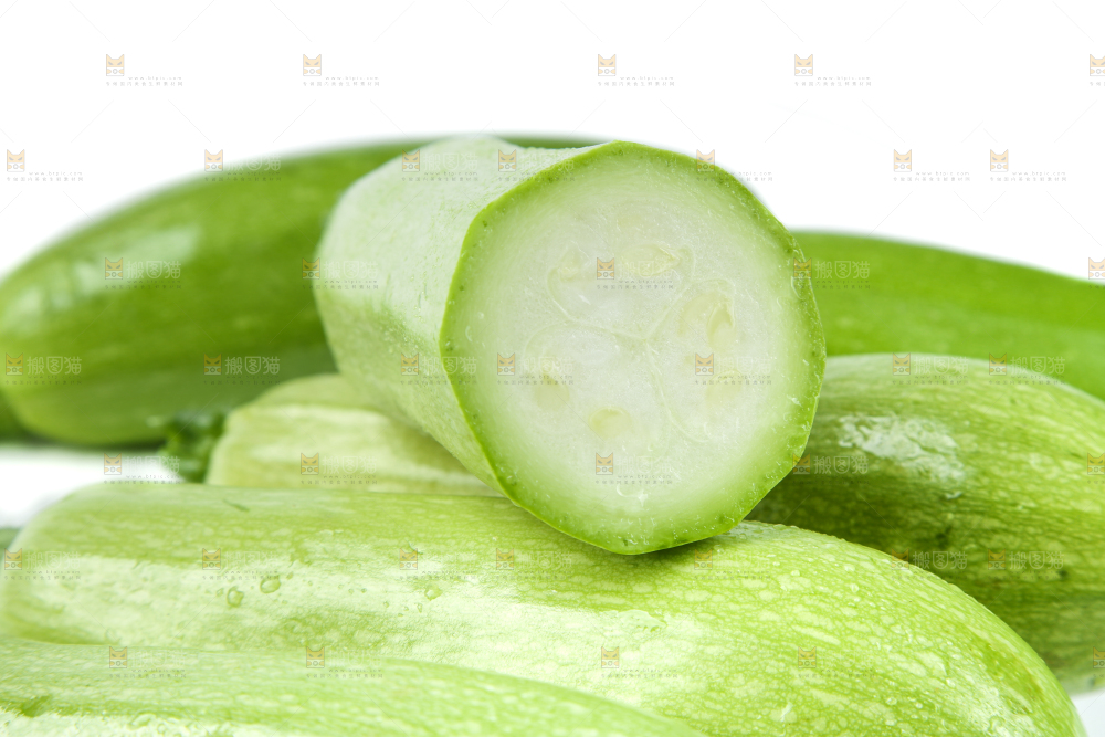 白底上摆放着茭瓜