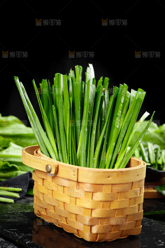 黑石板上的韭菜