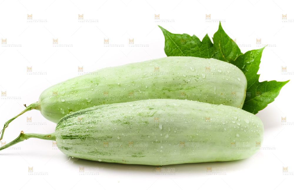 白底上放着青木瓜