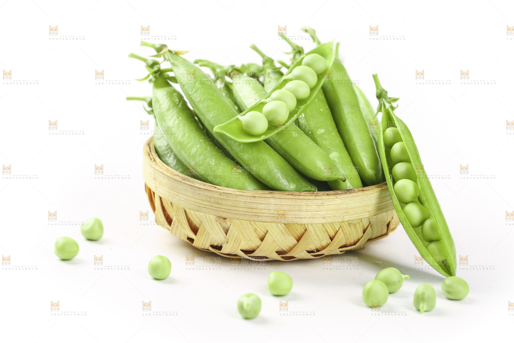 篮子里的新鲜豌豆荚