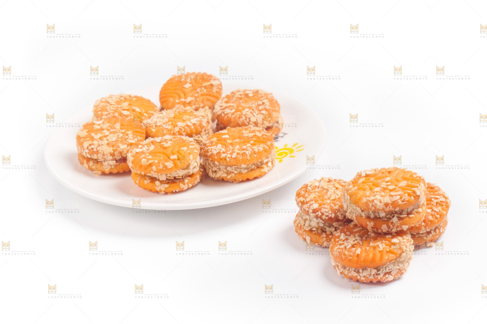 白底上的饼干