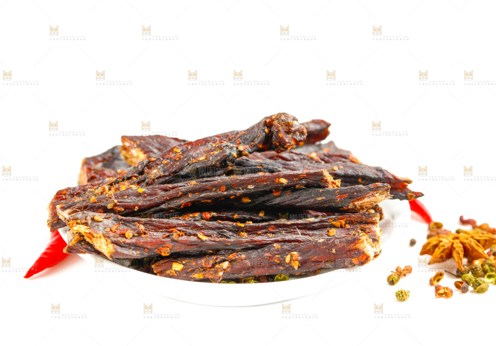白底上的牛肉条