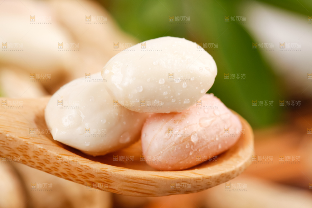 深底上的花生