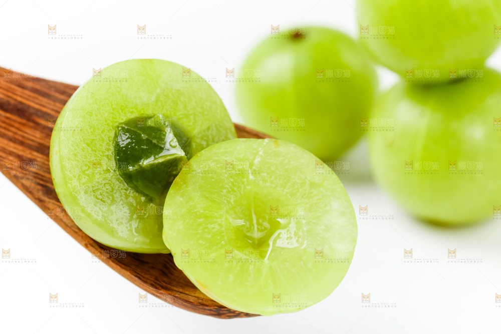 白底上的潮汕油甘果