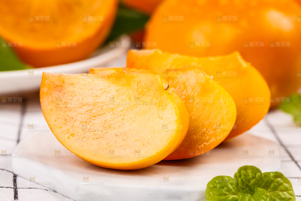 格子底上的脆柿