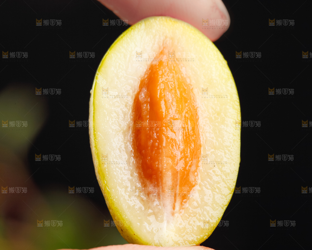 深底上的潮汕青橄榄