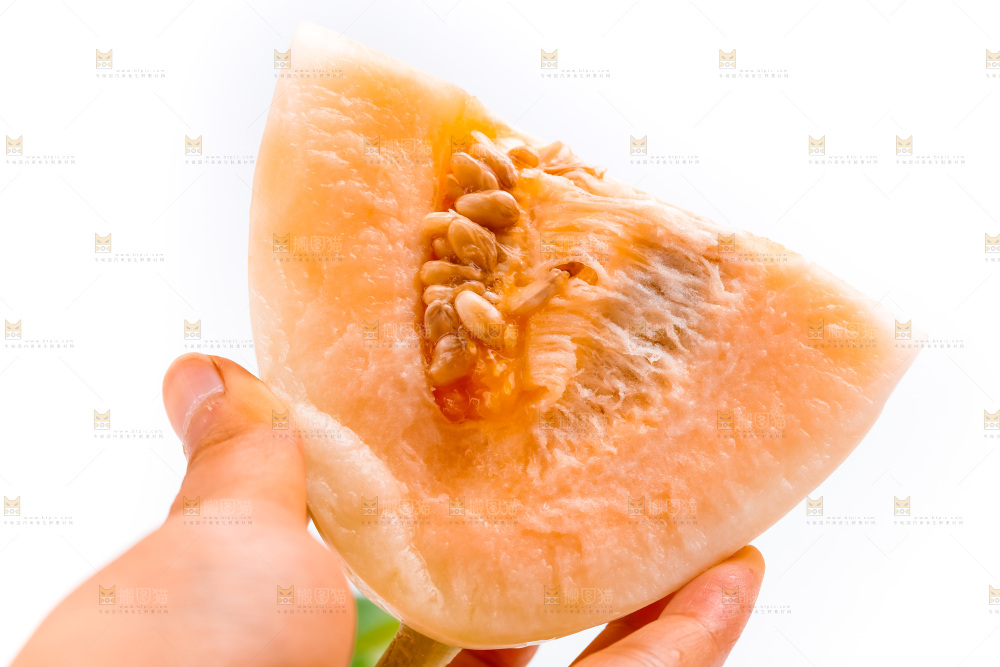 手拿东方蜜瓜