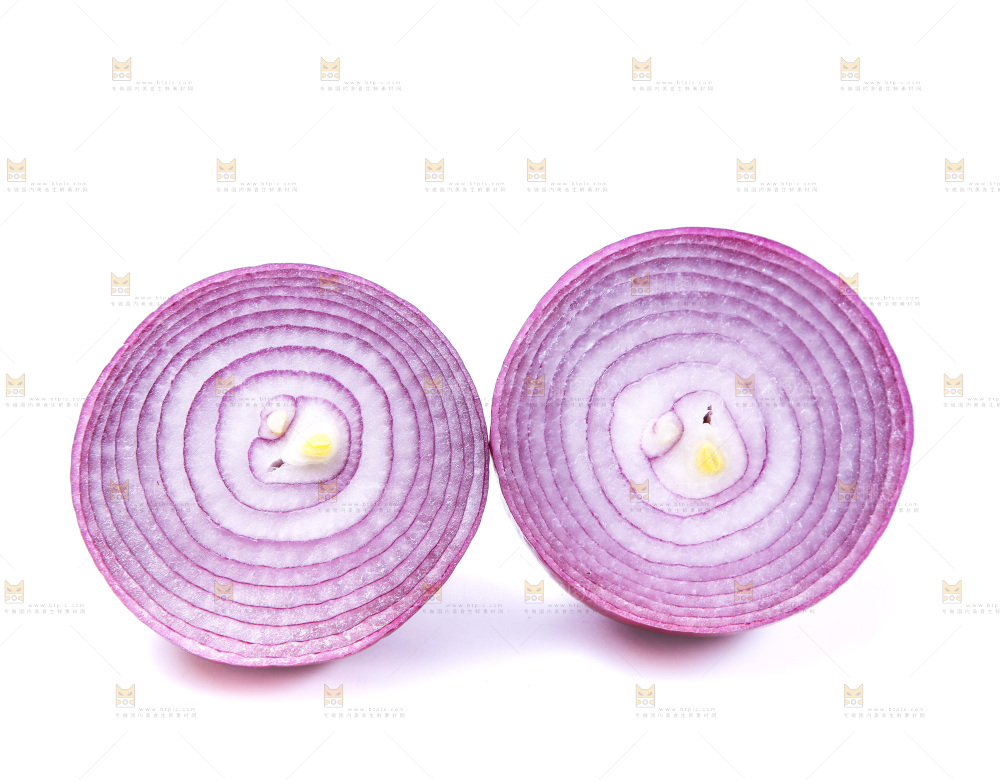 白底上放着洋葱