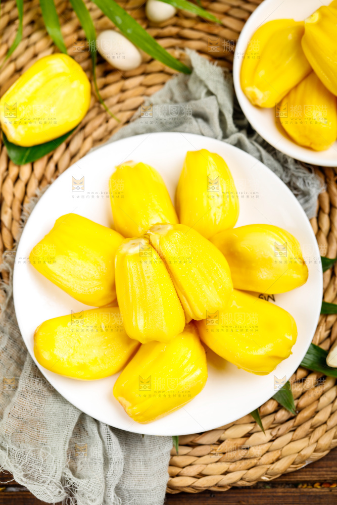 碟子里的海南菠萝蜜