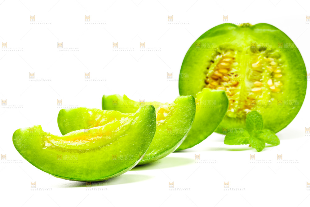 浅底上的绿宝石甜瓜