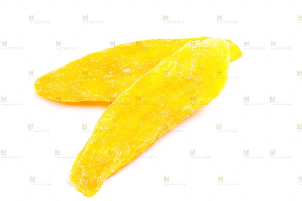 白底上摆放着芒果干
