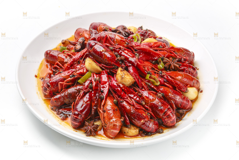 盘子里的麻辣小龙虾