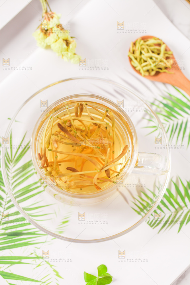 一杯金银花茶