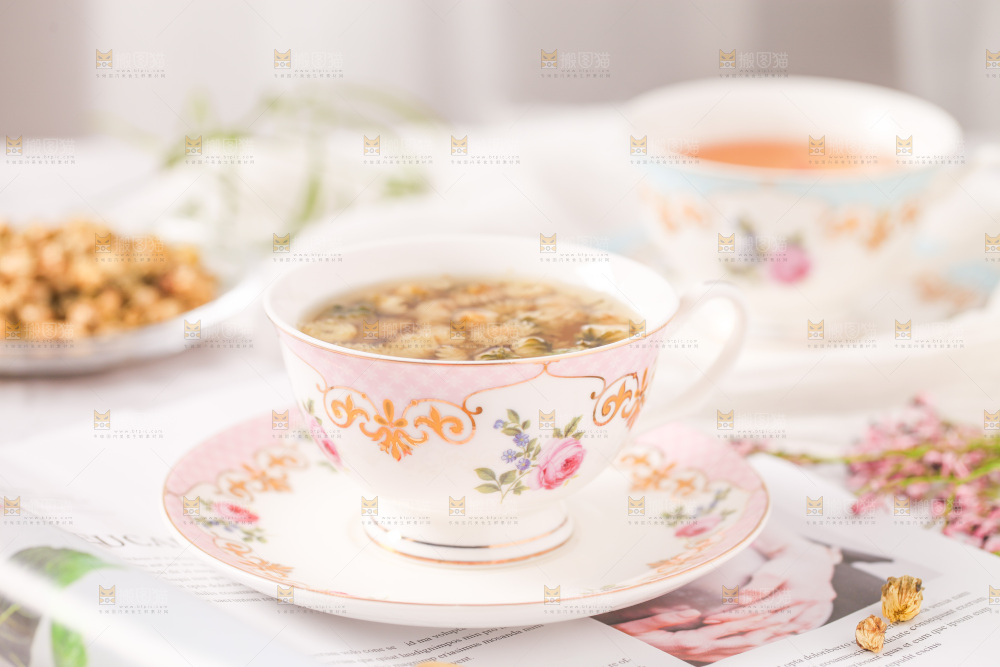 一杯胎菊花茶