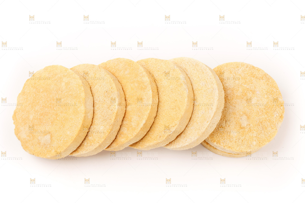 白底上的烟饼