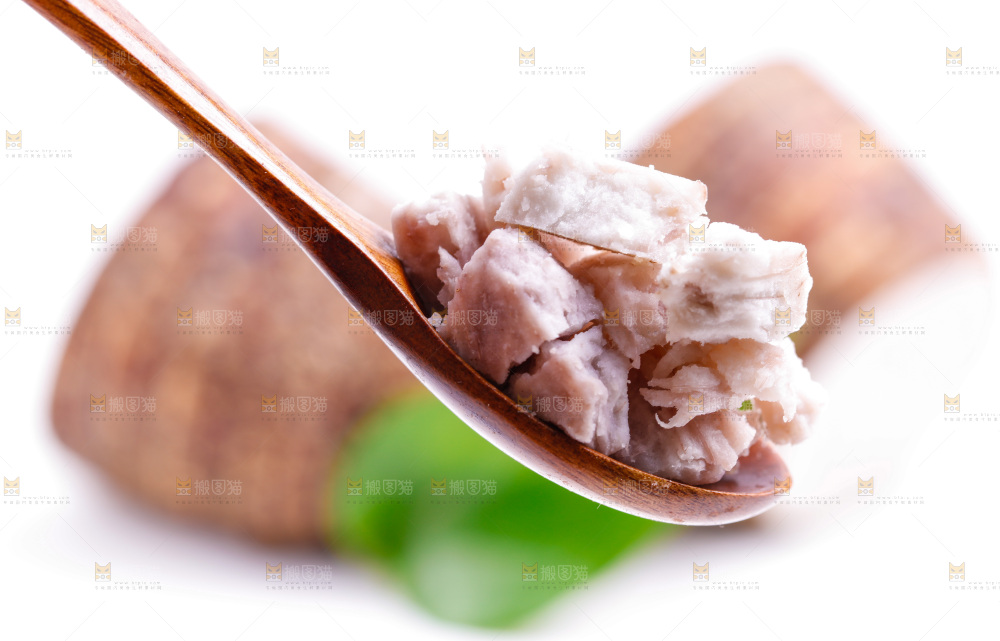 勺子里的荔浦芋头果肉