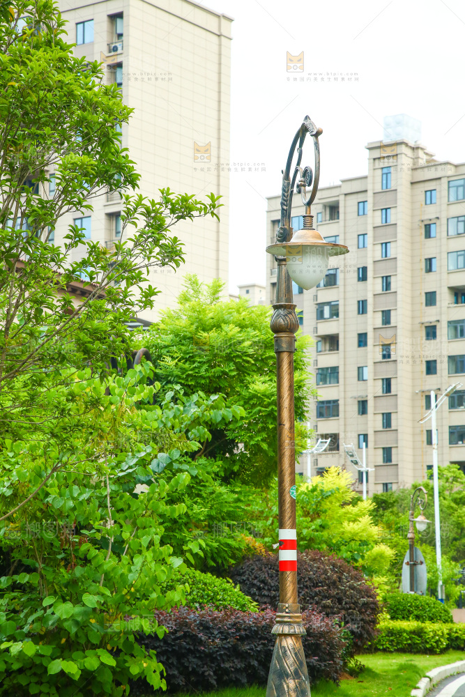 公路边的路灯