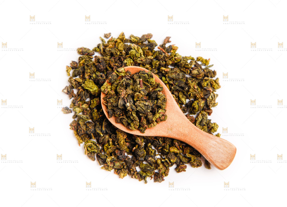 白底上摆放着乌龙茶