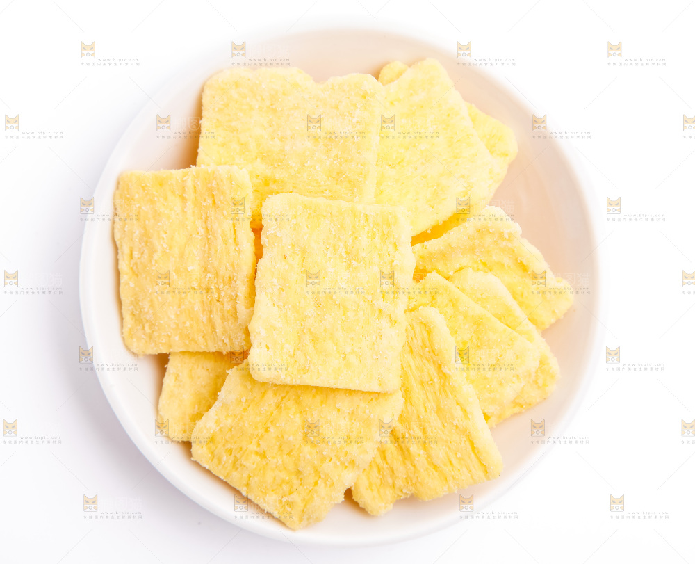 白底上的糯米锅巴