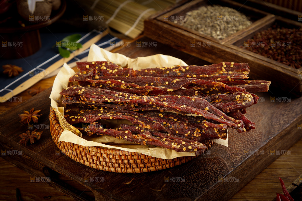 一篮风干牛肉干