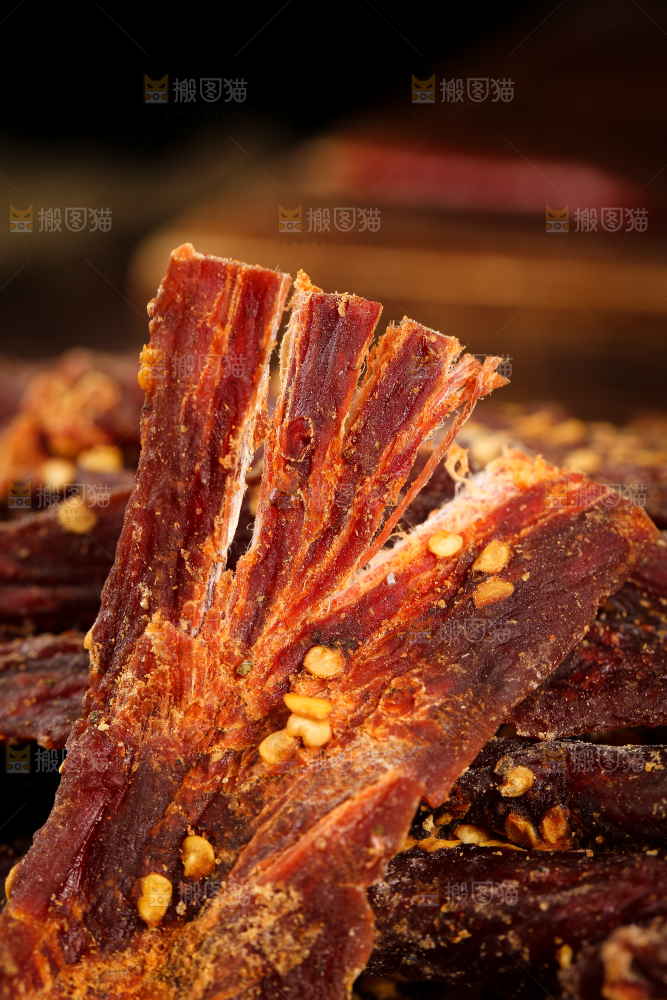 一块手撕牛肉干