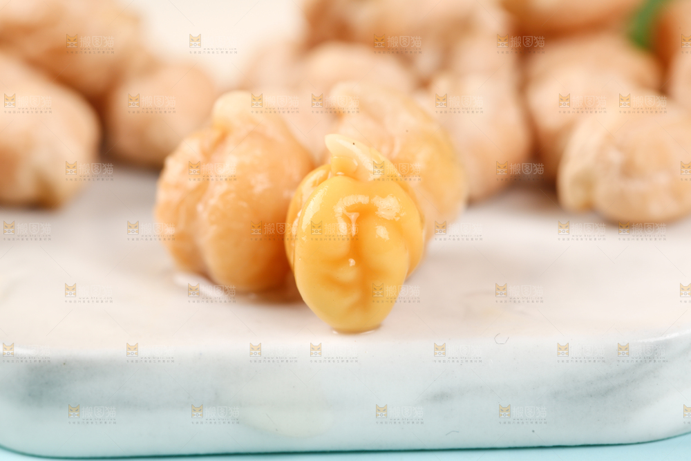 石垫上的鹰嘴豆