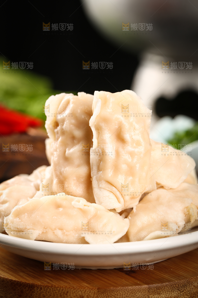 一盘迷你虾米饺
