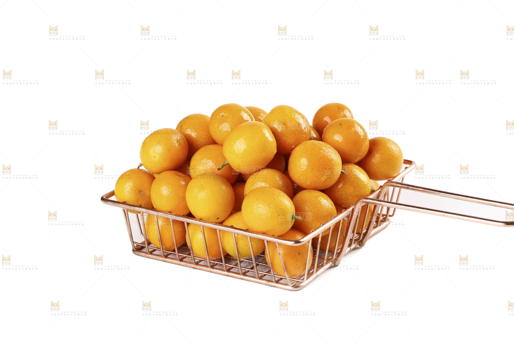 一篮新鲜金桔