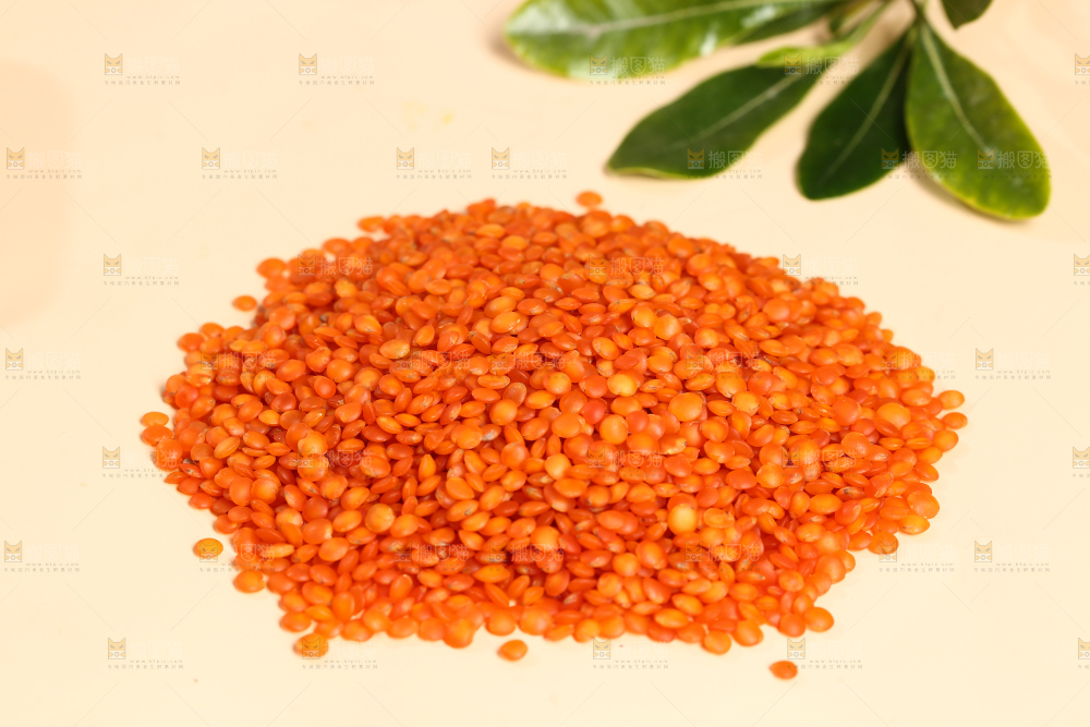 一堆红小扁豆