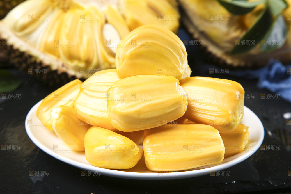 一盘黄肉菠萝蜜果肉