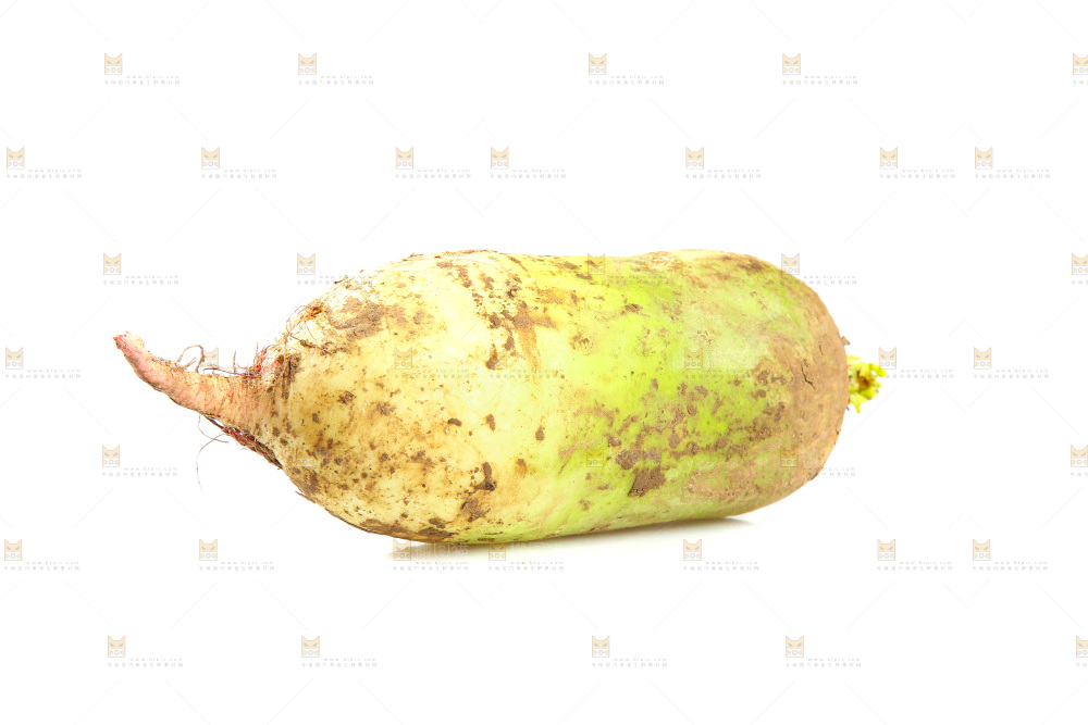 白底上放着冰激凌水果萝卜