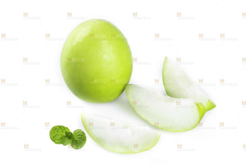 白底上的牛奶枣