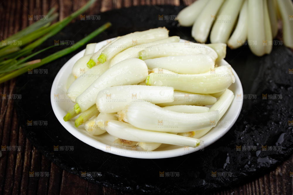 一盘无叶藠头