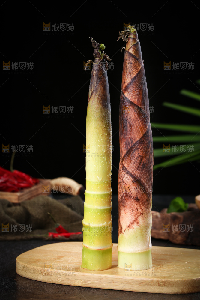木底上的雷竹笋