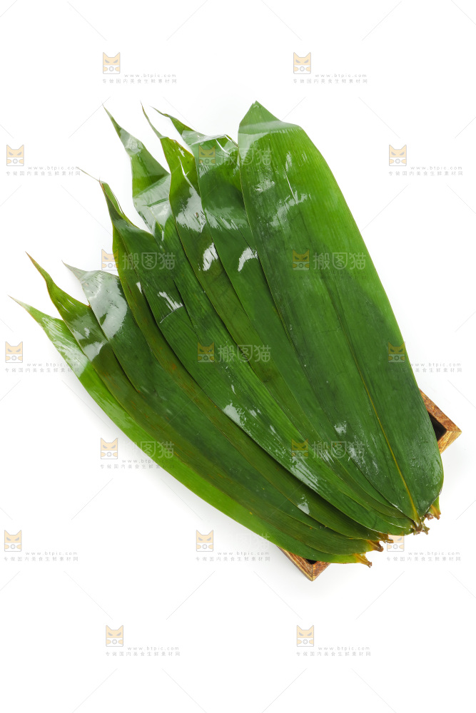 白底上的天然粽叶