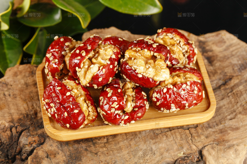 盘子里的抱抱果