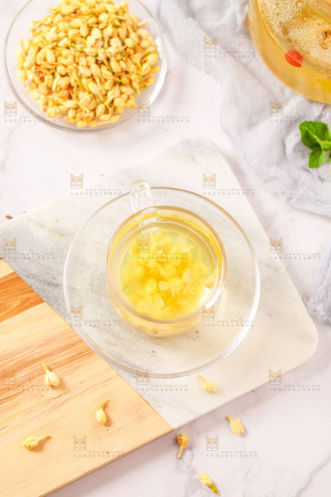 一杯茉莉花茶