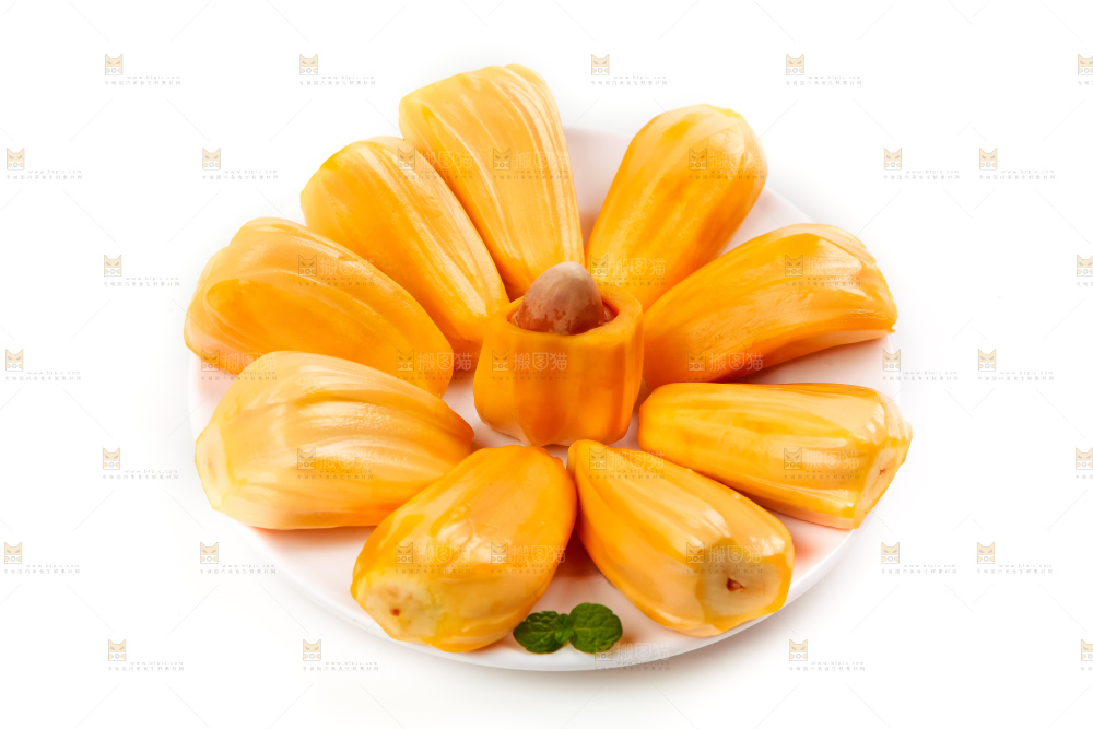 盘子里装着菠萝蜜