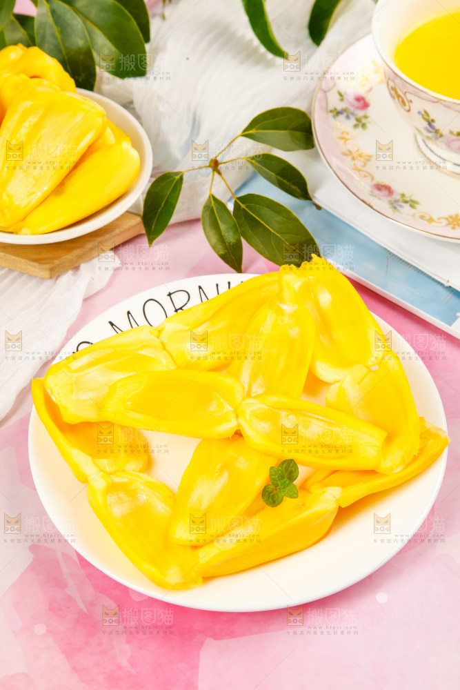 盘子里的泰国黄心菠萝蜜