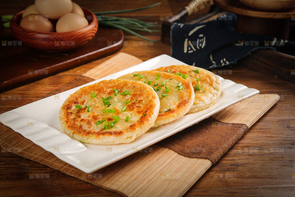 一盘香煎葱油饼