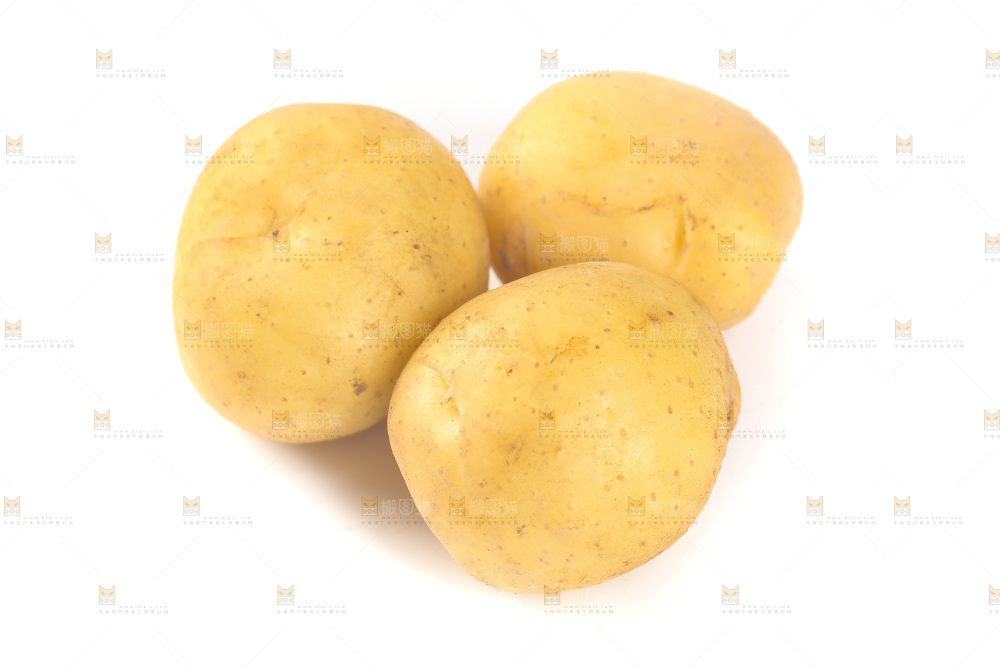 白底上的黄皮小土豆
